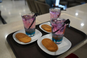 کافی شاپ و کافه کتاب مجتمع شهدای سلامت