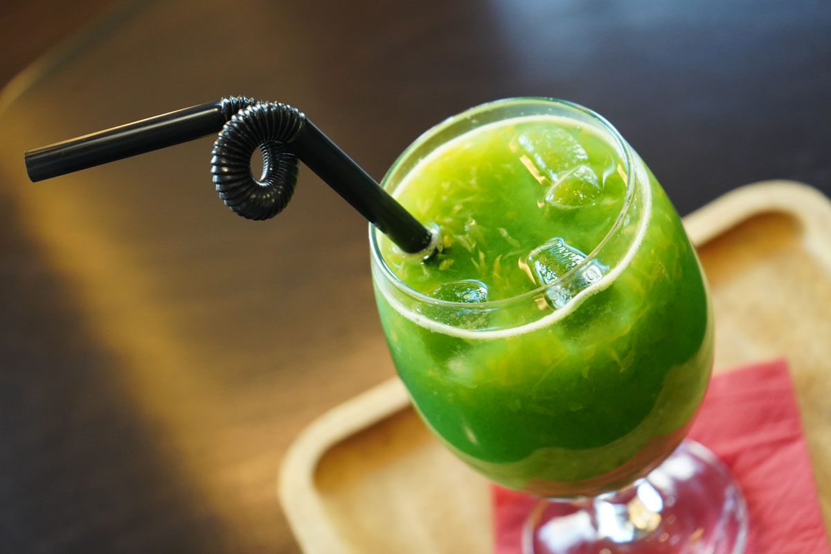 کافی شاپ و کافه کتاب مجتمع شهدای سلامت