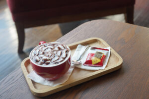 کافی شاپ و کافه کتاب مجتمع شهدای سلامت