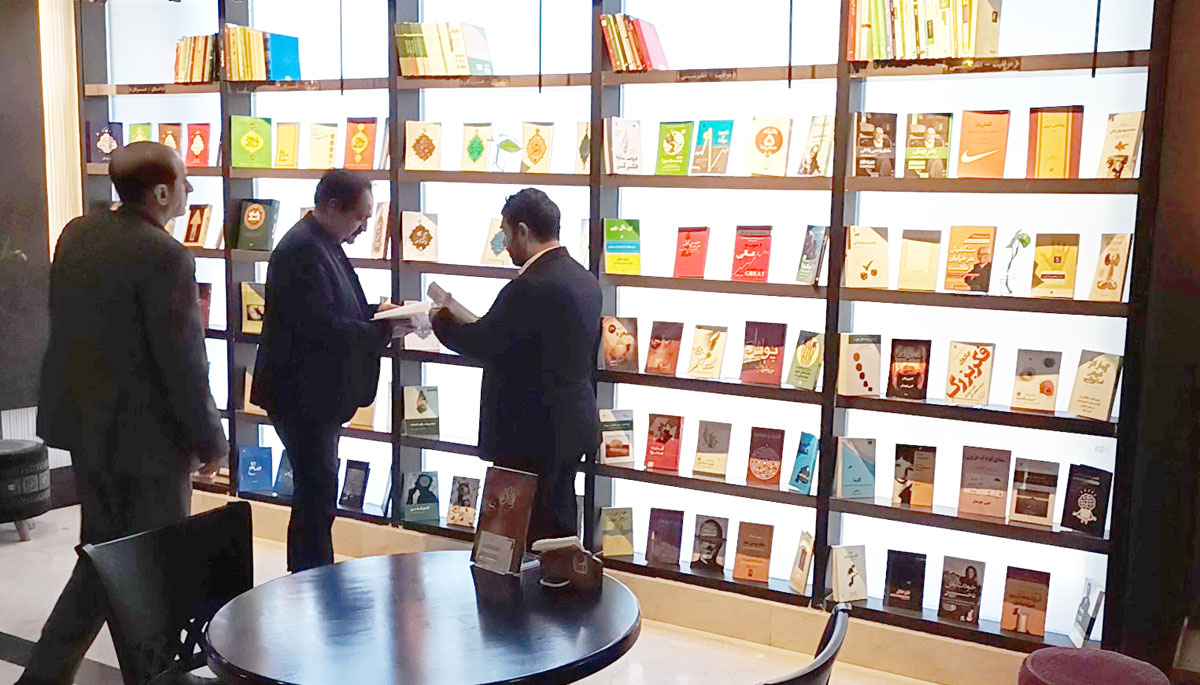 دکتر شبستری