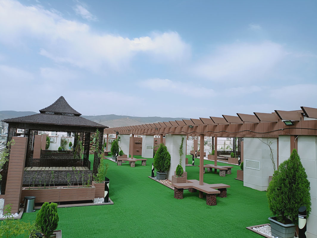 روف گاردن مجتمع شهدای سلامت